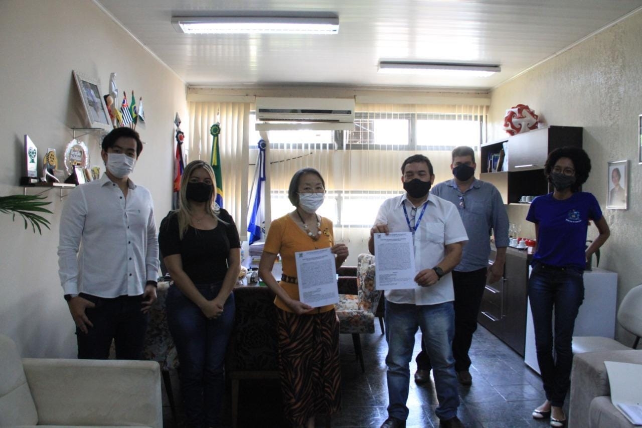 EM ANDRADINA ITESP AJUDA PREFEITA TAMIKO REGULARIZAR BAIRROS