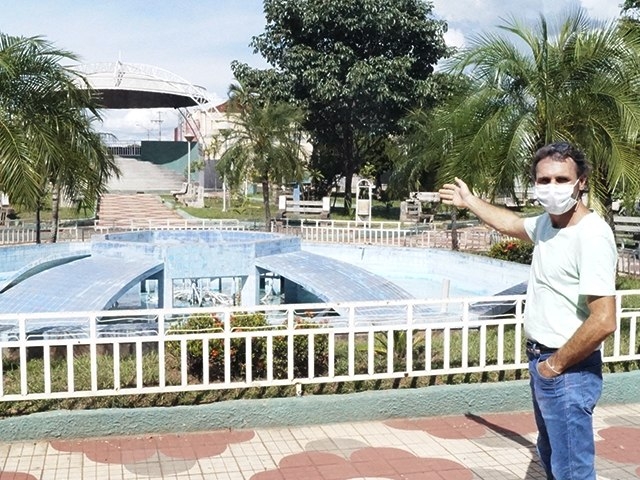 Murutinga inicia revitalização de fonte luminosa e projeta se tornar MIT