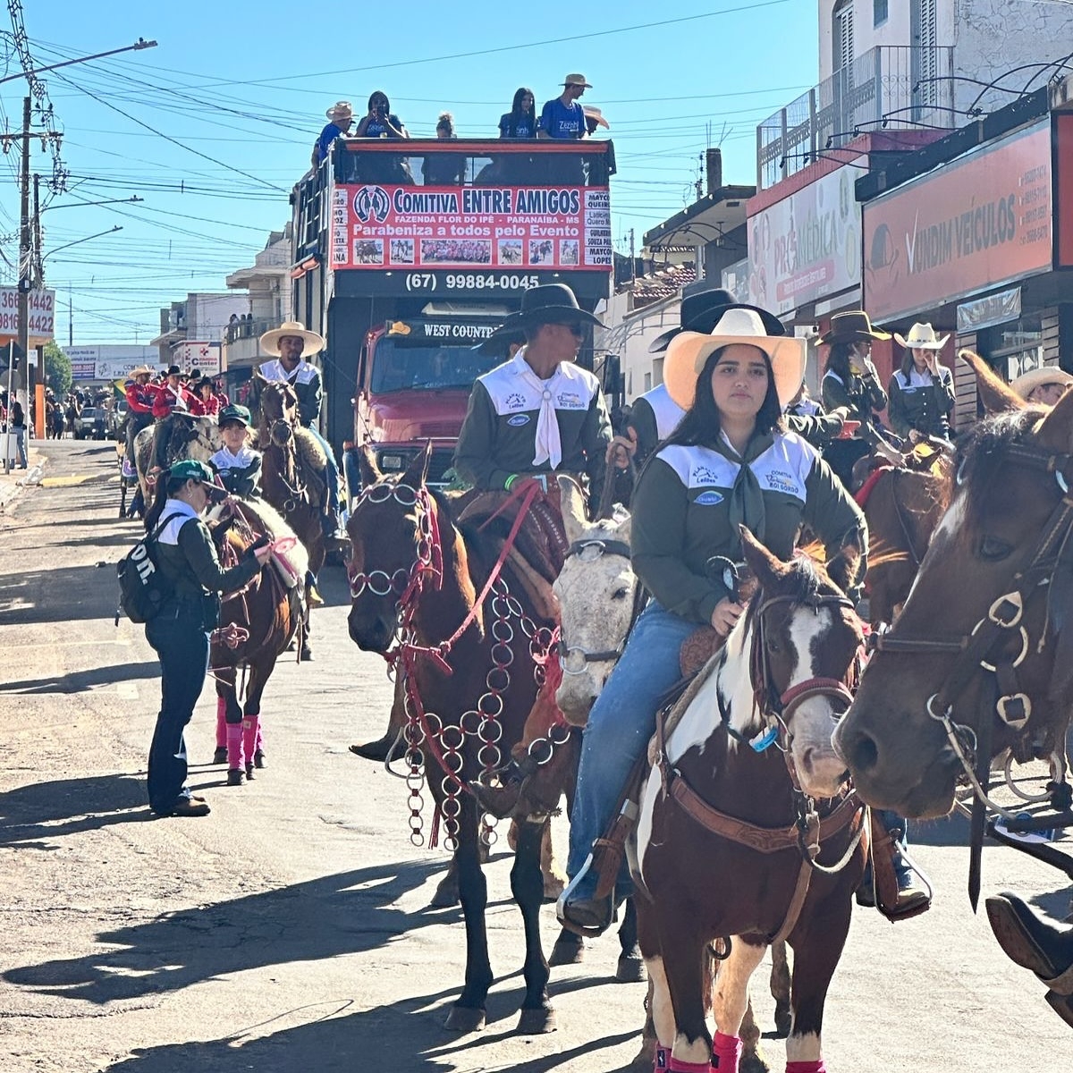 Ex-prefeito de Três Lagoas Angelo Guerreiro participa da Cavalgada em Paranaíba MS