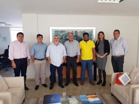 PM de Guararapes realiza campanha de trânsito nas escolas