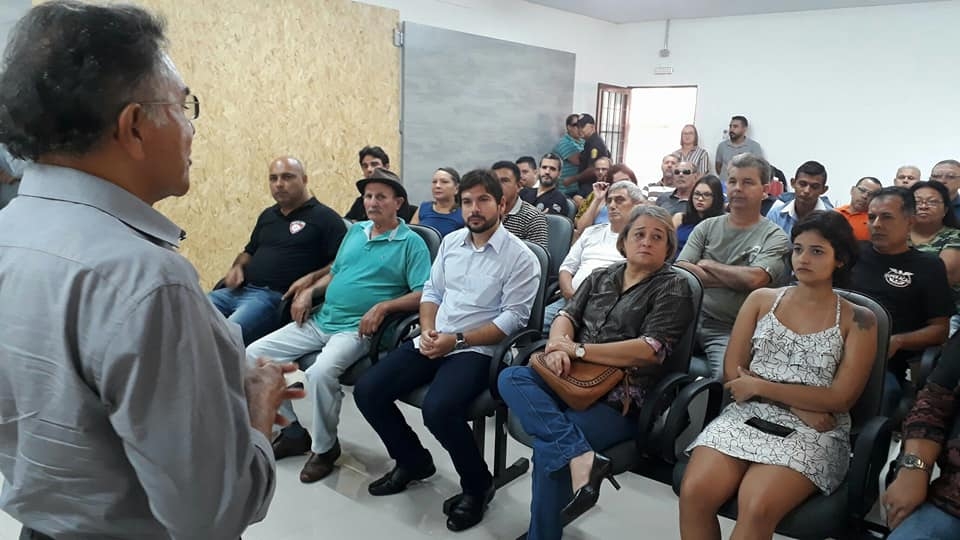 CAMPANHA CHEGA DE ENGOLIR SAPO COMBATE JUROS ABSURDOS COBRADOS DOS CONSUMIDORES