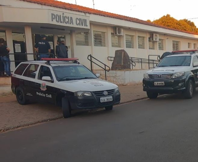 Polícia Civil cumpre mandados de buscas em residências, em Guararapes