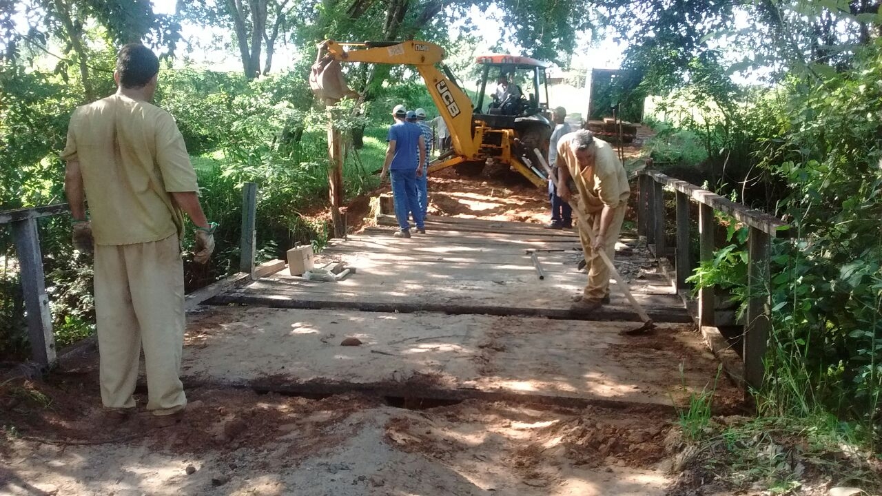 População de Três Lagoas reclama do abandono da Biblioteca Municipal Rosário Congro