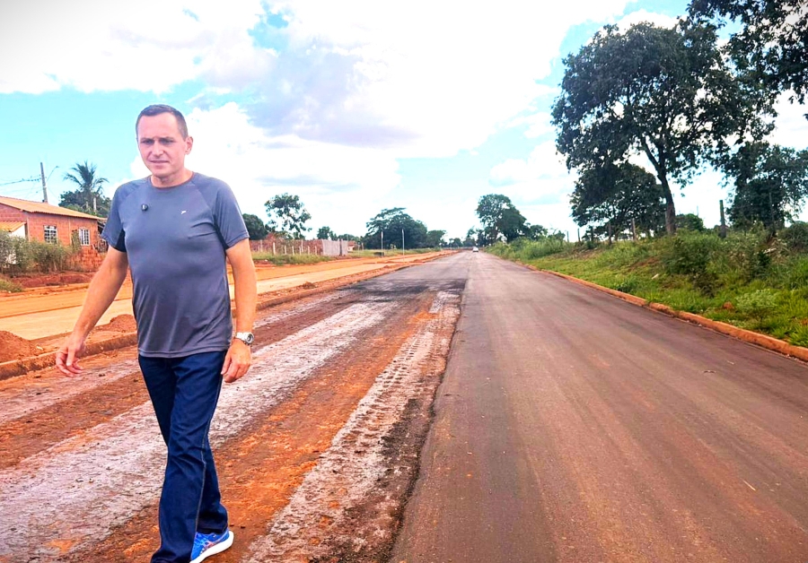 Três Lagoas é um canteiro de obras: vereador Sargento Rodrigues acompanha 2ª etapa da drenagem e pavimentação da Avenida Custódio Andries