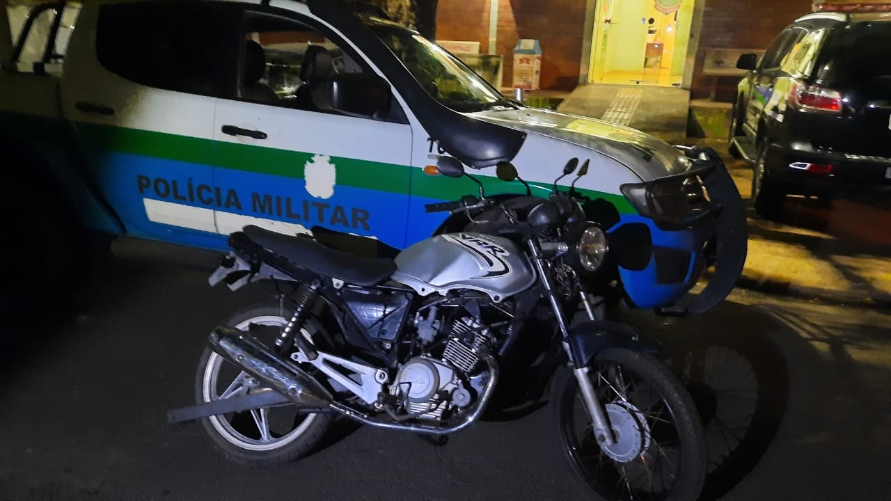 Polícia Militar Ambiental de Três Lagoas detém dois homens e apreende moto com chassi adulterado