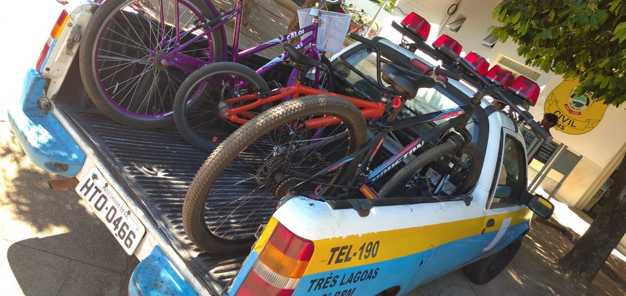 Polícia Militar recupera 03 (três) bicicletas furtadas de um condomínio em Três Lagoas MS