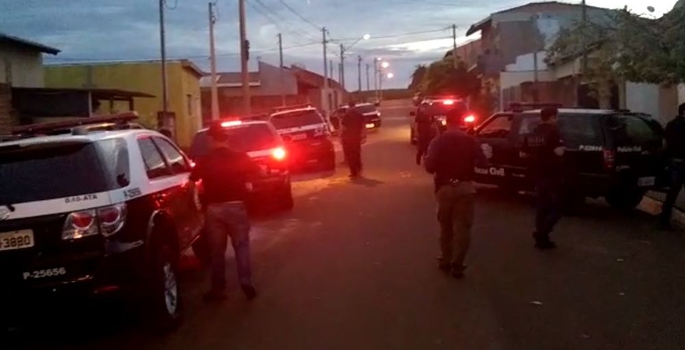 Prefeitura de Água Clara entrega 400 cestas básicas no CRAS