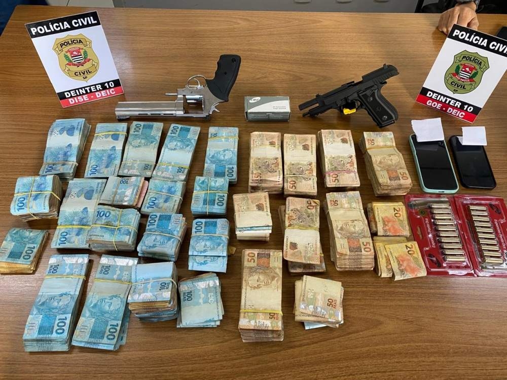 DEIC de Araçatuba prende homem em Condomínio e apreende mais de R$ 200 mil em operação contra o tráfico de drogas