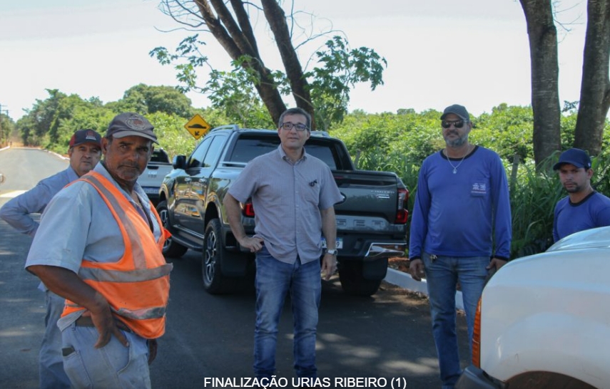 Prefeito de Três Lagoas visita obras em andamento e entrega melhorias em infraestrutura no município