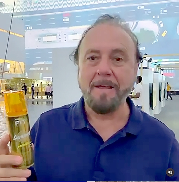 Prefeito de Andradina Mário Celso encontra produtos andradinenses na Expo Dubai