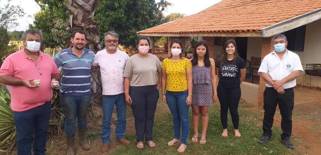 FAMÍLIA DE MURUTINGA SE PREPARA PARA PRODUÇÃO DE QUEIJO NA REGIÃO