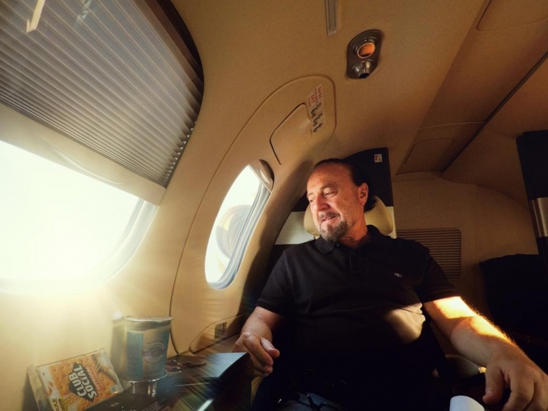 Prefeito de Andradina viaja para São Paulo em sua primeira agenda oficial com avião próprio