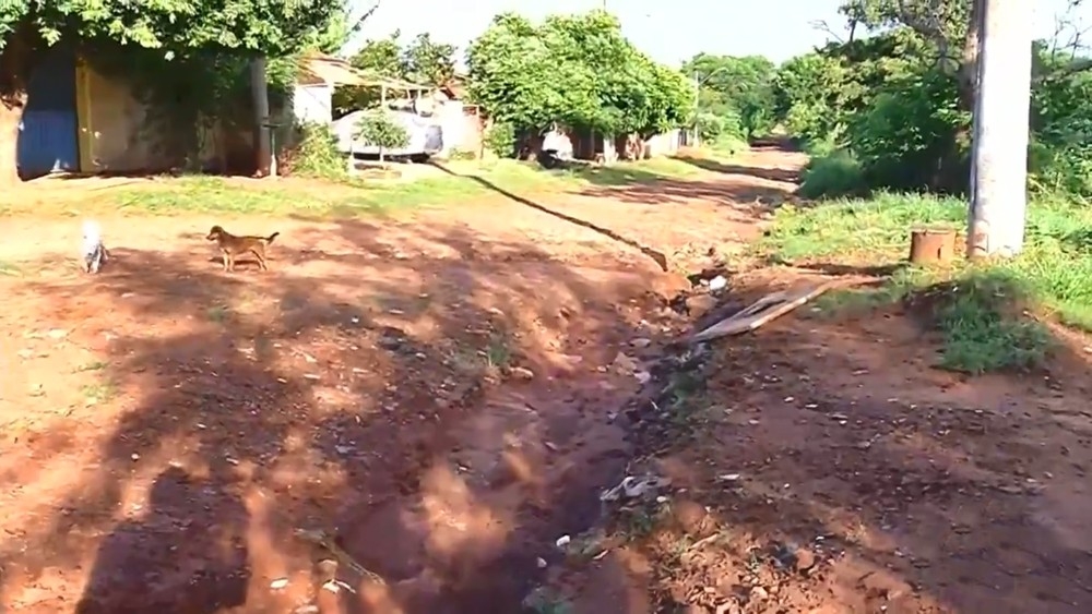 Moradores reclamam das condições de ruas de terra em Andradina