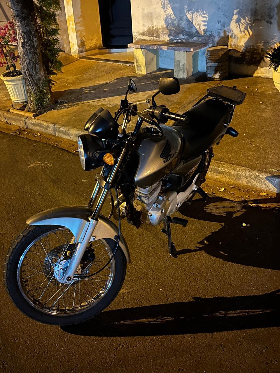 Polícia Militar de Mirandópolis prende homem por tentativa de furto de motocicleta no bairro Morada do Sol