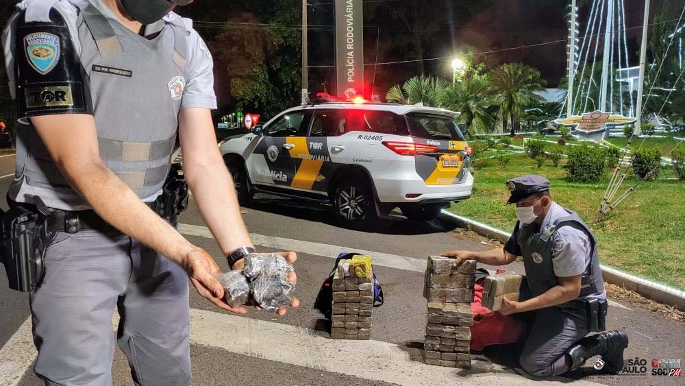 POLICIAIS RODOVIÁRIOS APREENDEM DROGAS PELA RODOVIA MARECHAL RONDON EM ARAÇATUBA