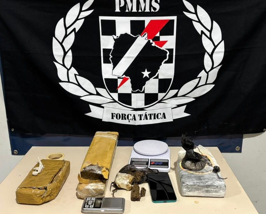 Polícia Militar em Três Lagoas realiza apreensão de um de autor de tráfico de drogas no bairro Vila Piloto