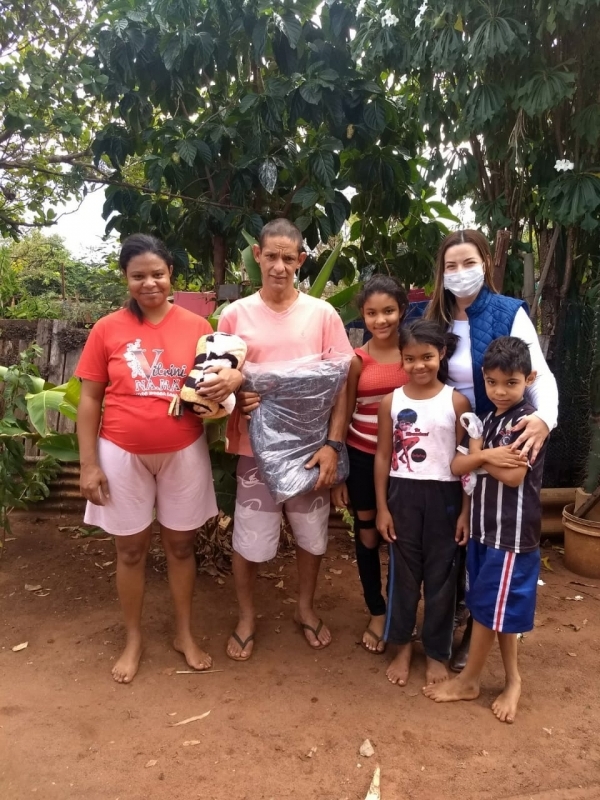Fundo Social de Andradina realiza Campanha do Agasalho e doa para famílias carentes
