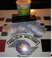 Polícia Militar de Birigui prende casal por roubo em farmácia no centro da cidade