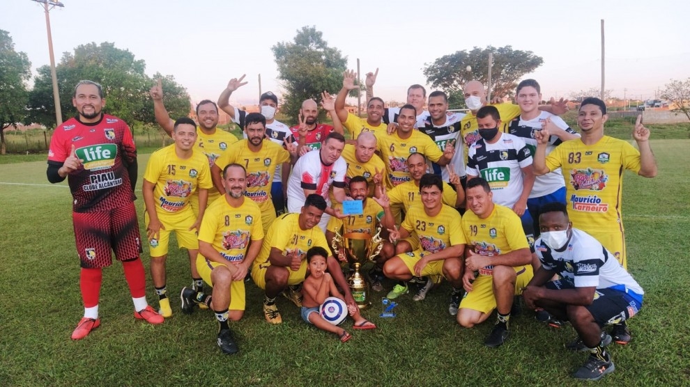 Em Andradina peladeiros conquista Taça Afup de Futebol 35+