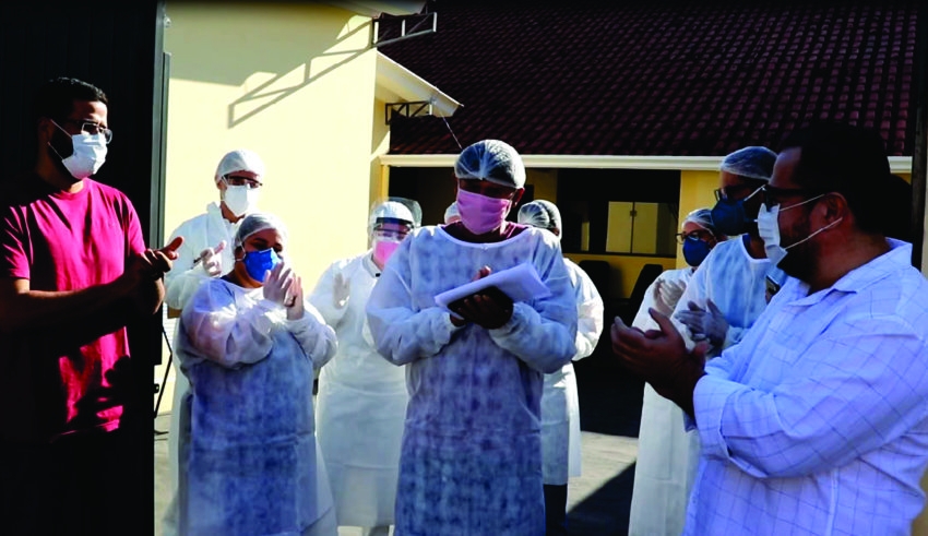 Primeiro paciente intubado na Santa Casa de Andradina volta curado para casa
