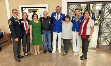 Lions Clube de Três Lagoas marca presença na festiva de visita oficial do Governador do Distrito LC 08 no Andradina Sul
