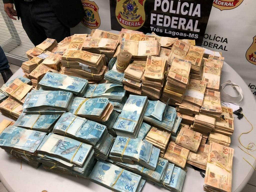 Polícia Federal mira ex-prefeita, ex-secretários e contratos de R$ 12 milhões em Três Lagoas