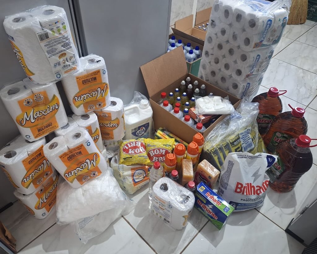 Camenor de Andradina recebe doação de produtos de higiene do Grupo Amigas Solidárias