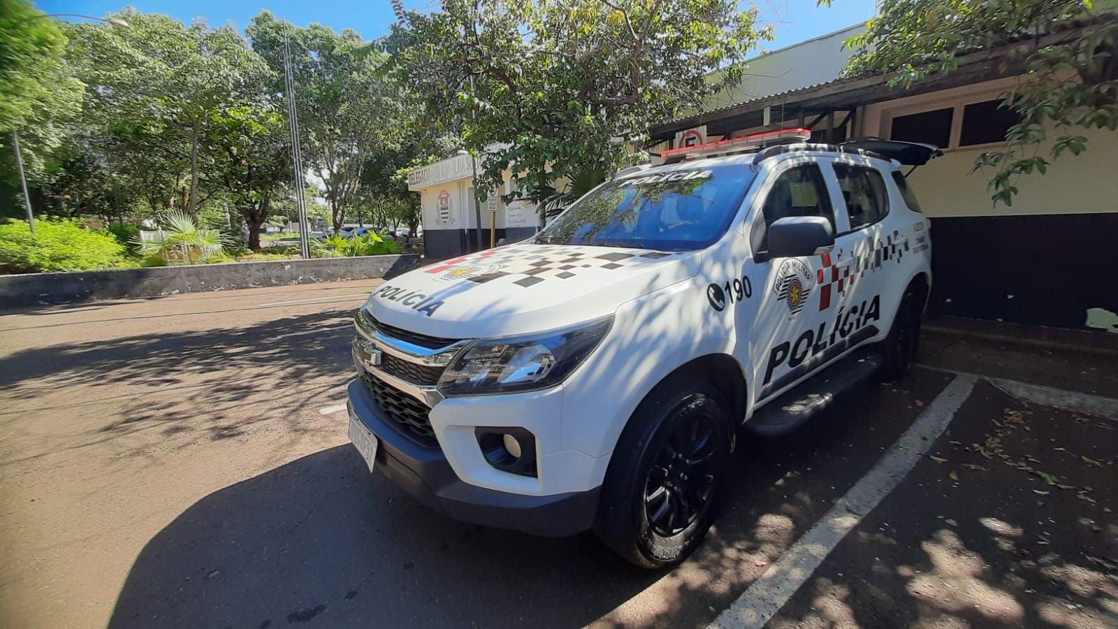 POLÍCIA MILITAR PRENDE HOMEM APÓS AGRESSÃO CONTRA O PRÓPRIO FILHO EM ILHA SOLTEIRA