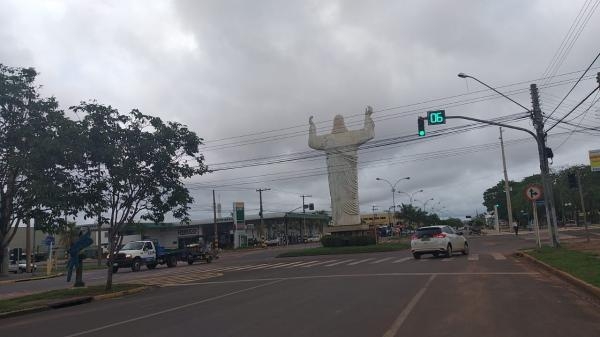 CIAT de Três Lagoas tem 68 vagas de emprego: 16 de operador de loja, 09 de costureira industrial e outras funções
