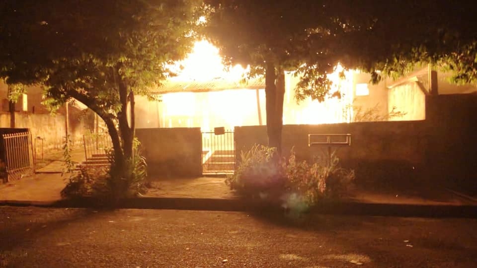 Polícia Militar de Mirandópolis registra incêndio em residência
