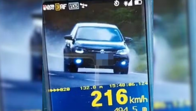 Polícia Rodoviária Estadual flagrou um motorista a 216 km/h na Rodovia SP-300 em Andradina