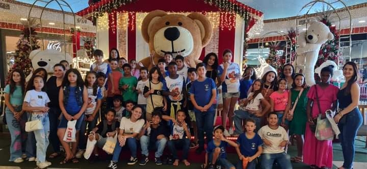 Alunos de Escola Municipal de Monte Castelo visitaram o Oeste Plaza Shopping em Andradina
