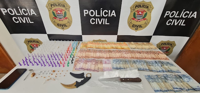 Setor de Investigações da PC de Valparaíso apreende drogas, dinheiro e prende 02 indivíduos por tráfico