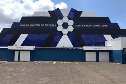 Campeonato de Futsal de Férias "Azevedo Ferro e Aço" Chega às Quartas de Final em Andradina