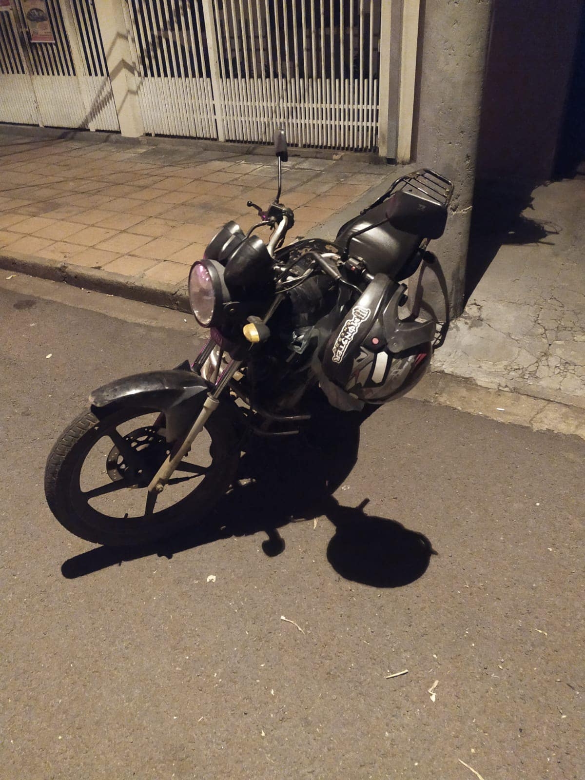 Moto furtada em Três Lagoas é localizada no bairro Antena pela Polícia Militar de Andradina