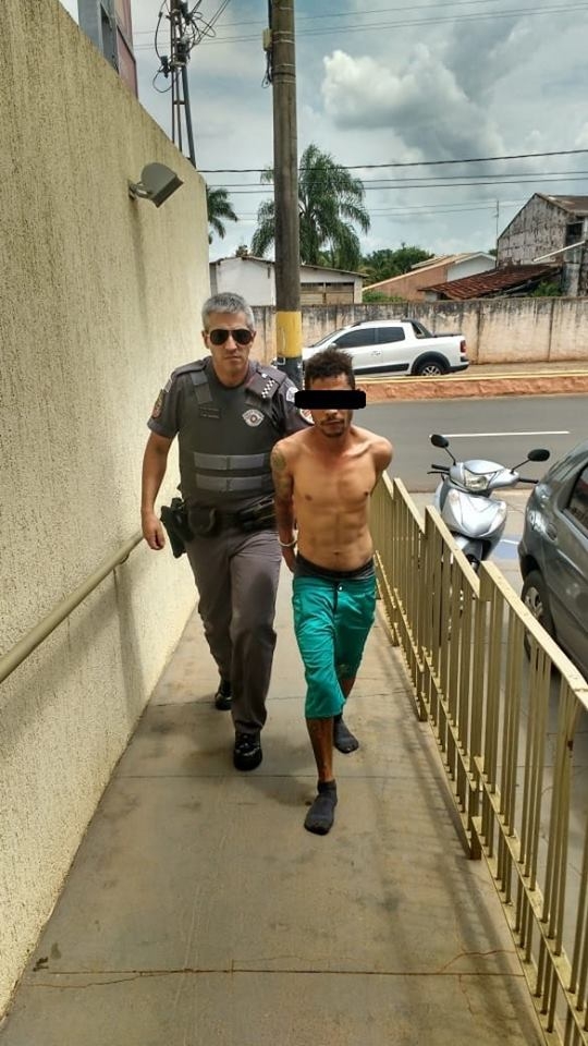 Policiais Civis de Valparaíso realizaram flagrante de tráfico de drogas; dois foram presos