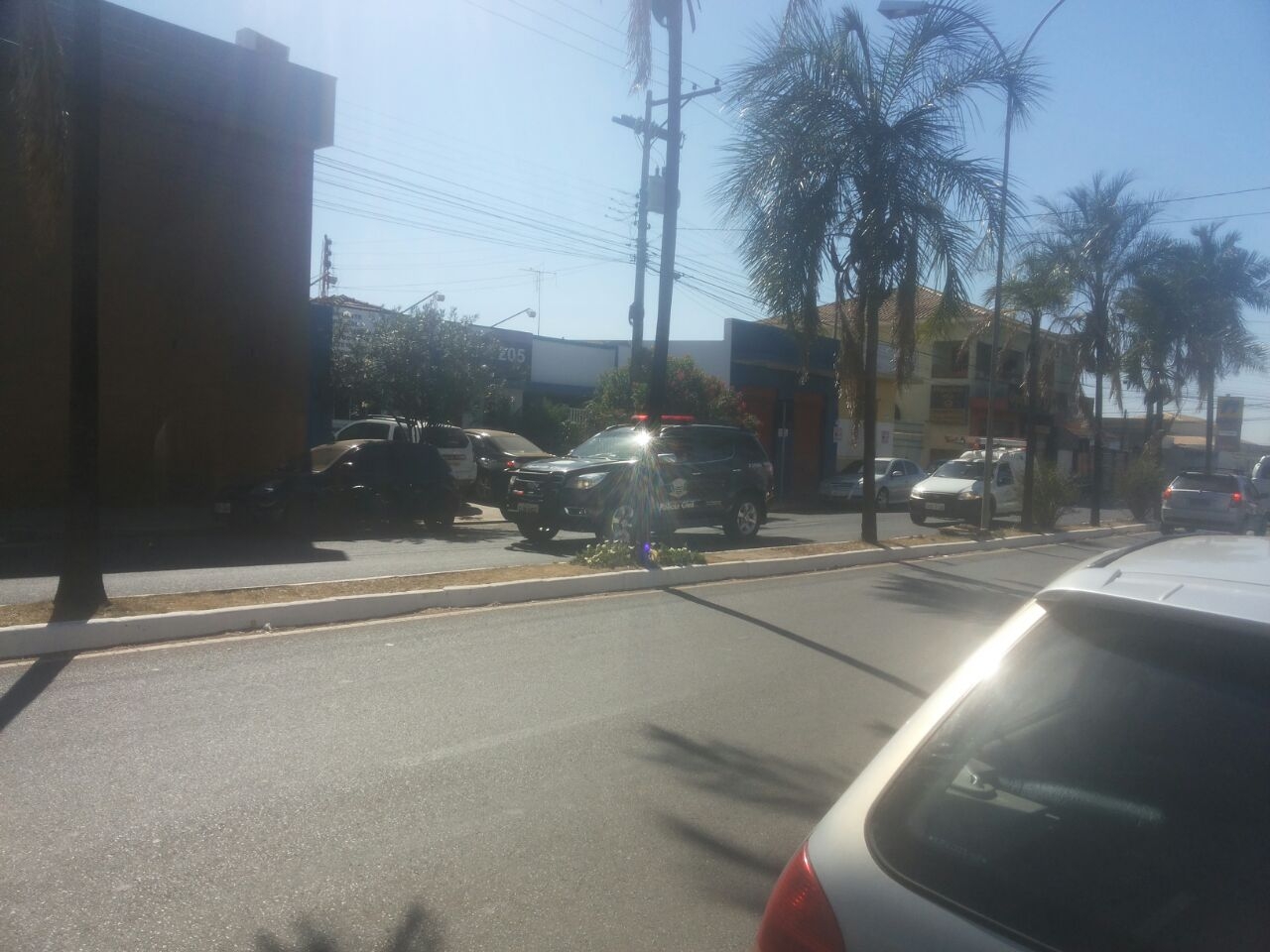 Moto é furtada no estacionamento do Frigorífico JBS de Andradina