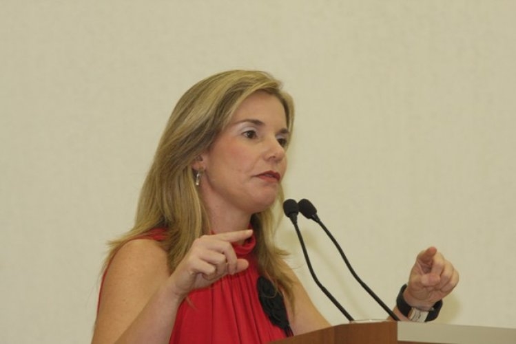 Vera Helena é condenada por peculato no processo de assessor em Três Lagoas