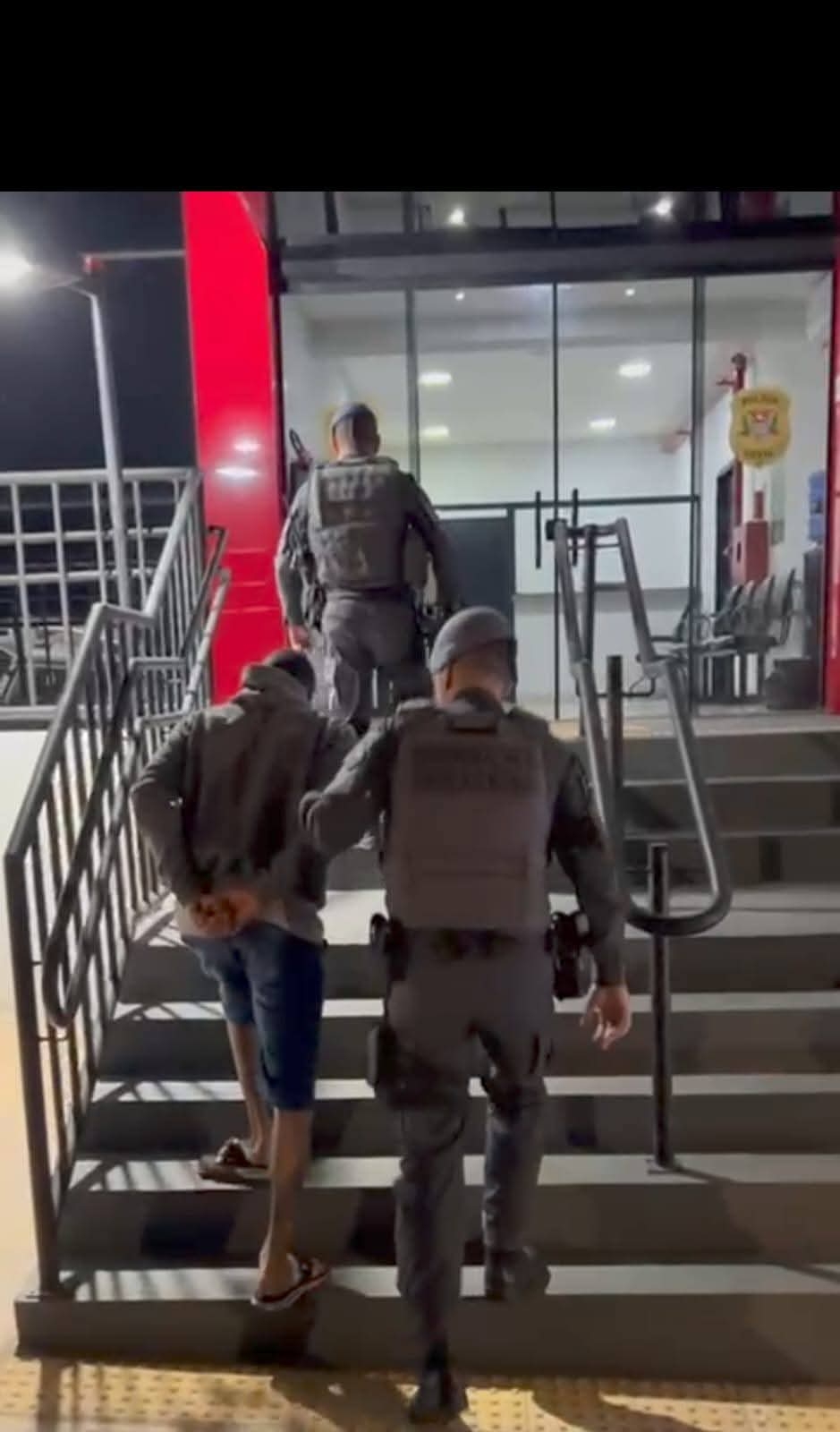 Força Tática prende homem  por posse ilegal de arma de fogo no Jardim Europa em Andradina