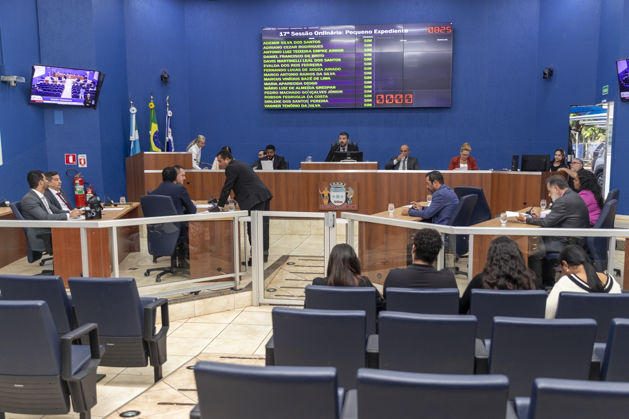 Vereadores de Três Lagoas aprovam alterações em benefícios fiscais e balcão de empregos para mulheres vítimas de violência