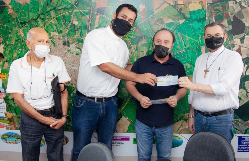 Prefeito de Andradina doa salário de janeiro para restaurar telhado da Igreja Matriz São Sebastião