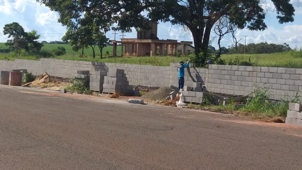 Tem início a primeira etapa de obras do novo cemitério de Pereira Barreto