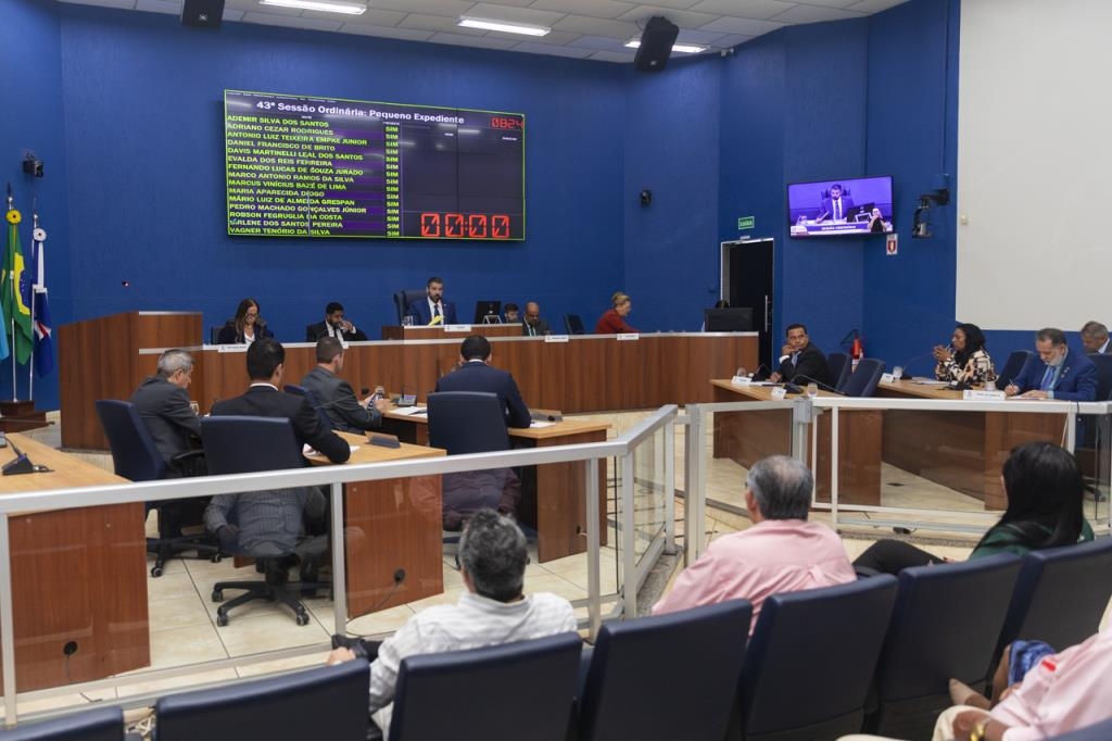 Vereadores realizam última sessão ordinária do ano e aprovam 10 projetos em Três Lagoas