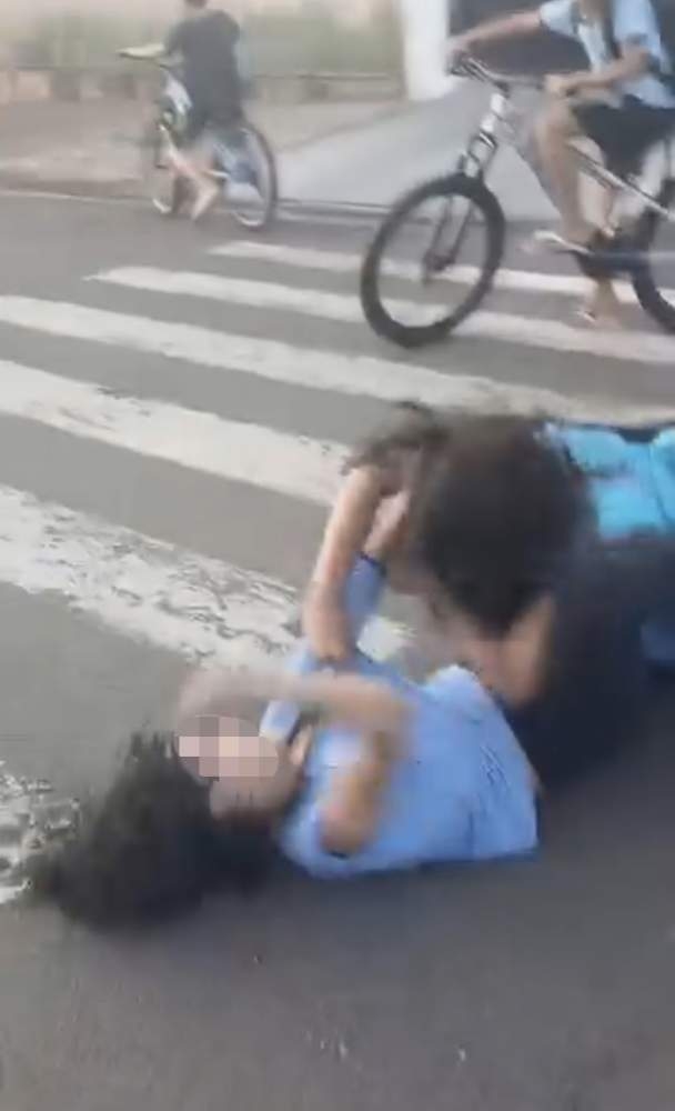 Mais uma briga entre adolescentes é registrada na saída de escola em Andradina