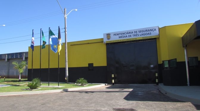 Agente penitenciário de 61 anos é preso pelos colegas com drogas no presídio de Três Lagoas