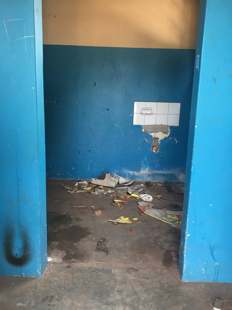 Campo do Jardim das Águas é alvo de vandalismo em Andradina