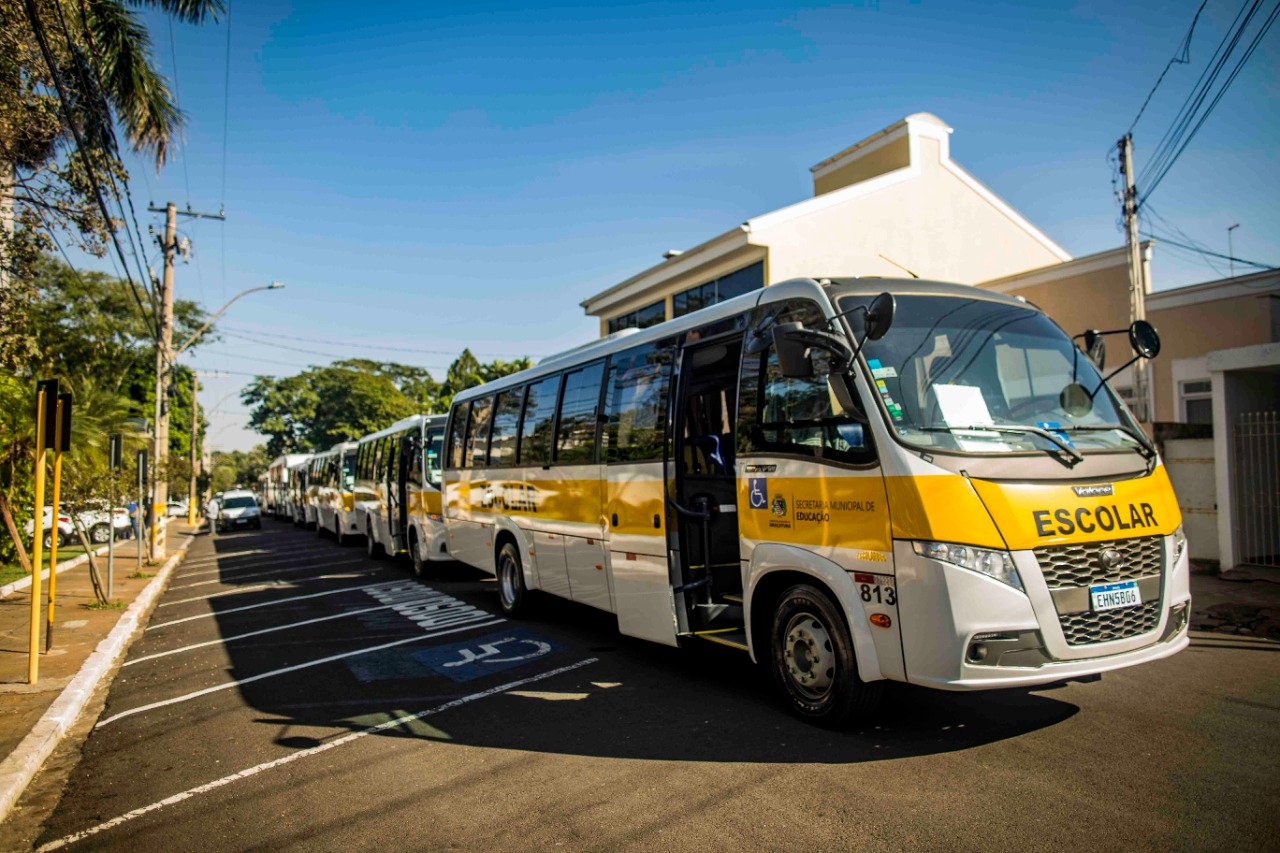 PREFEITURA DE ARAÇATUBA COMPRA 7 NOVOS ÔNIBUS ESCOLARES