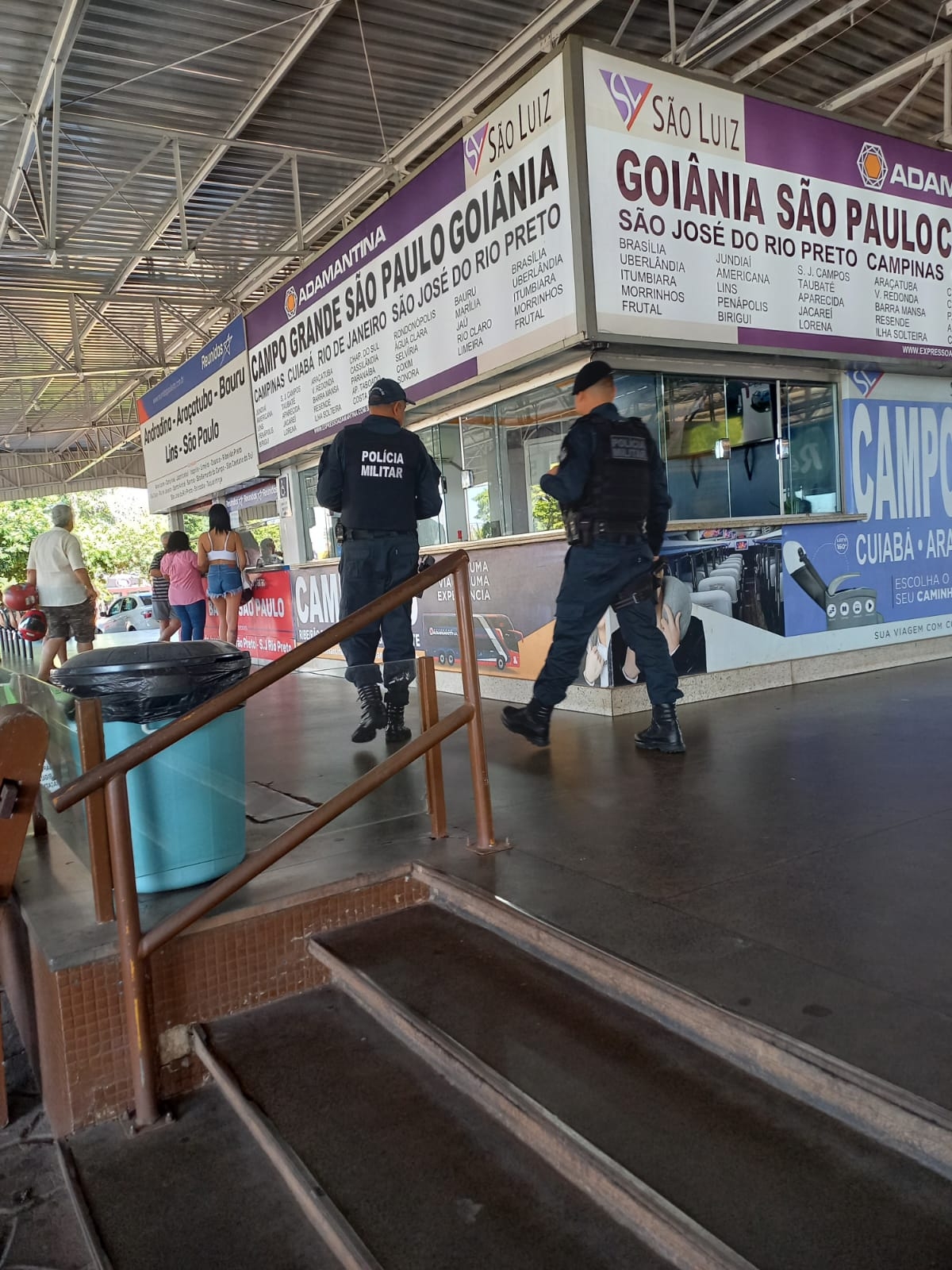 Polícia Militar faz policiamento na estação rodoviária de Três Lagoas