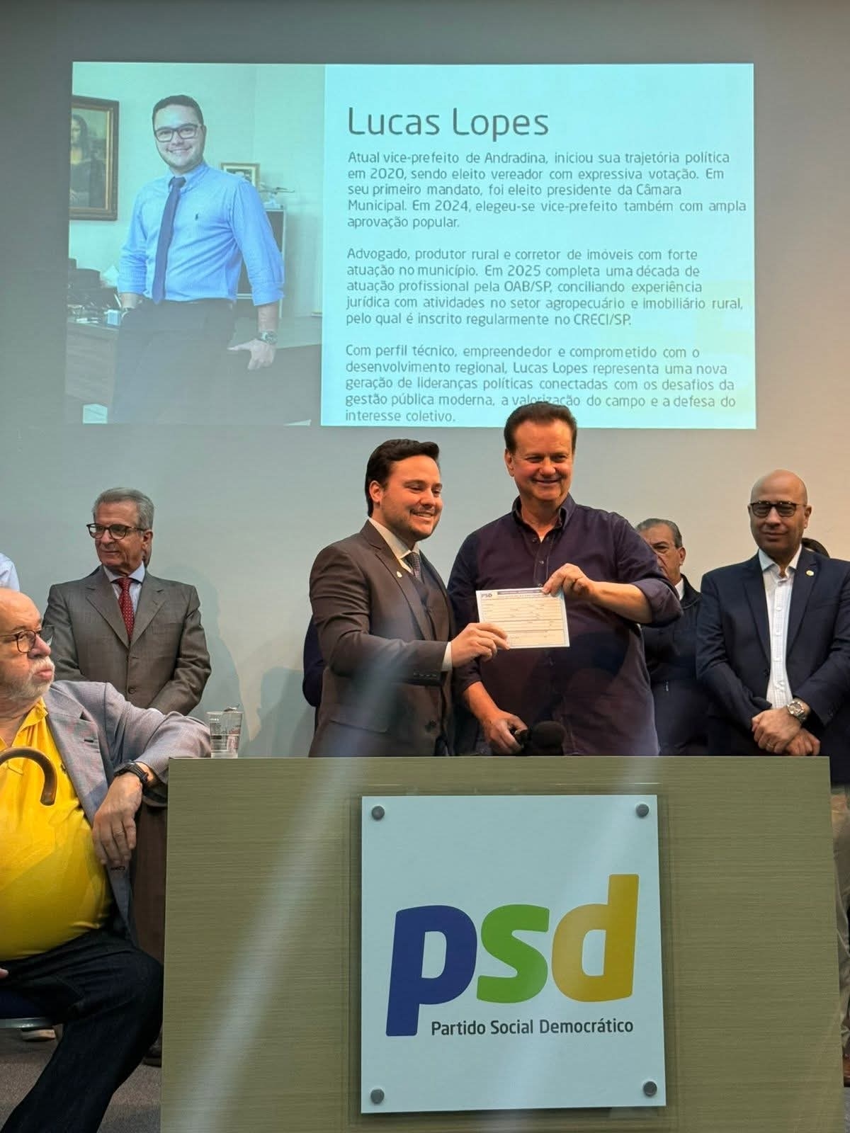 Lucas Lopes migra para o PSD e amplia protagonismo político ao lado do tio, prefeito reeleito de Andradina