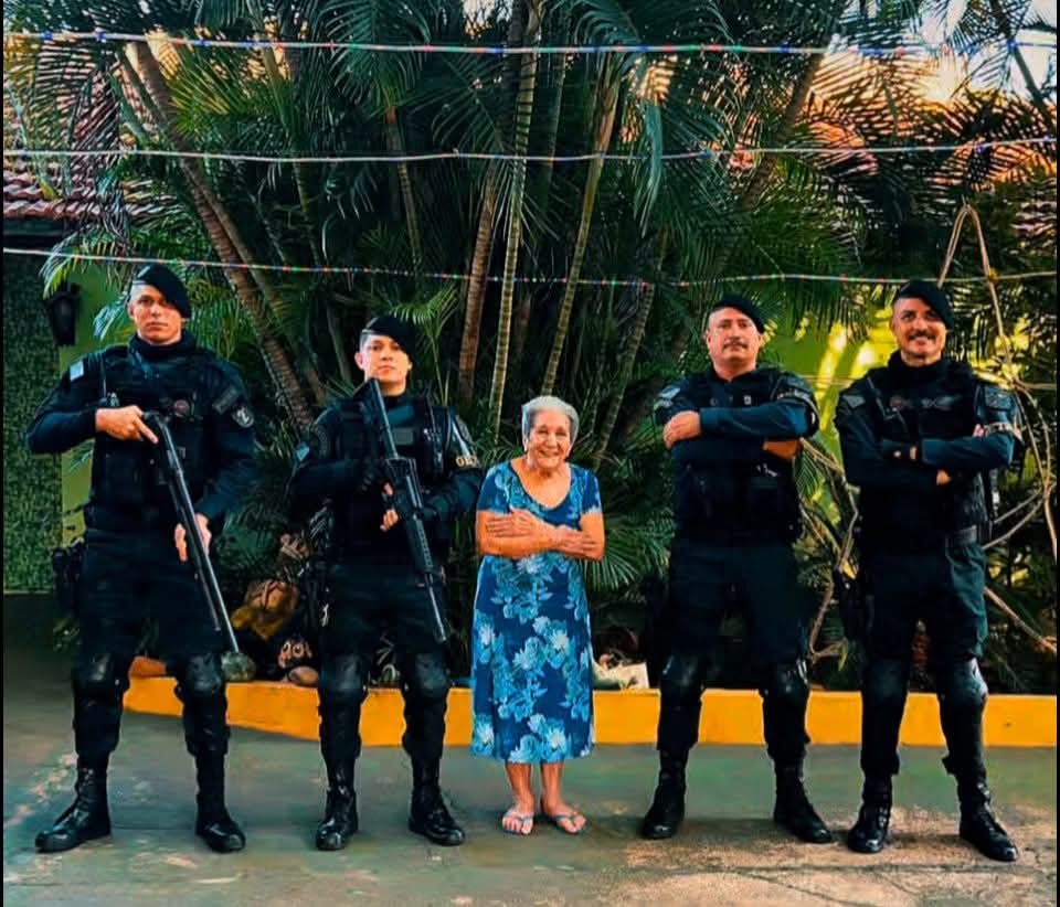 Polícia Militar de Três Lagoas fez uma visita especial na residência da senhora Iraci